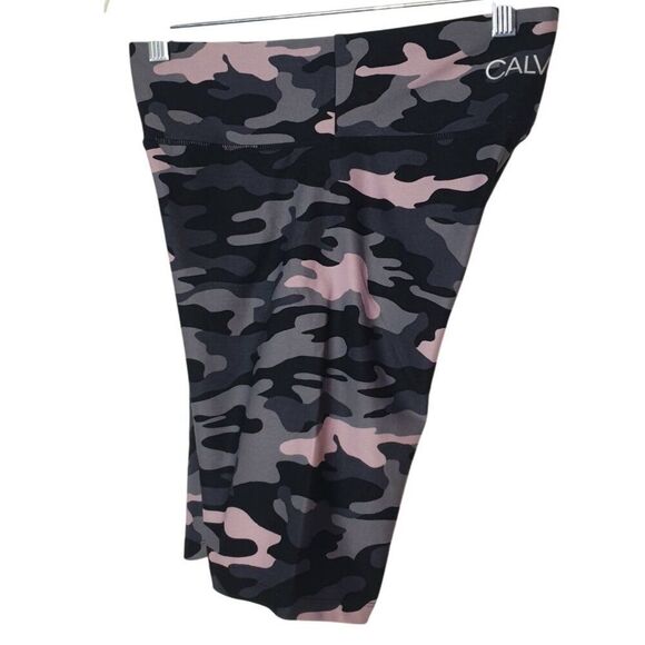 Calvin Klein Womens Athletic Shorts M Camo Print Biker Pockets Spandex Yoga - Picture 2 of 8